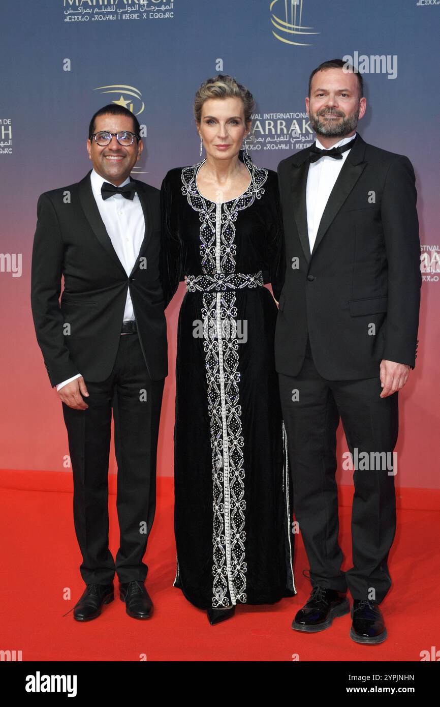 Marrakech, Maroc. 30 novembre 2024. Ali Hajji, Melita Toscan du Plantier, Remi Bonhomme présents à l'hommage à Sean Penn Red Carpet lors du 21ème Festival International du film de Marrakech à Marrakech, Maroc, le 30 novembre 2024. Photo Aurore MARECHAL/ABACAPRESS. COM Credit : Abaca Press/Alamy Live News Banque D'Images