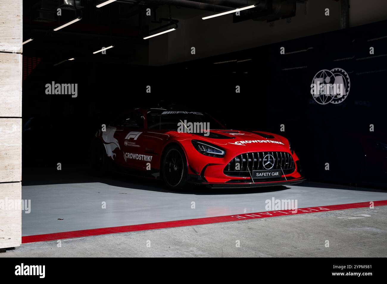 FIA Mercedes-AMG GT Black Series Safety car lors du Grand Prix de formule 1 Qatar Airways Qatar 2024, 23ème manche du Championnat du monde de formule 1 2024 du 29 novembre au 1er décembre 2024 sur le circuit international de Lusail, à Lusail, Qatar Banque D'Images
