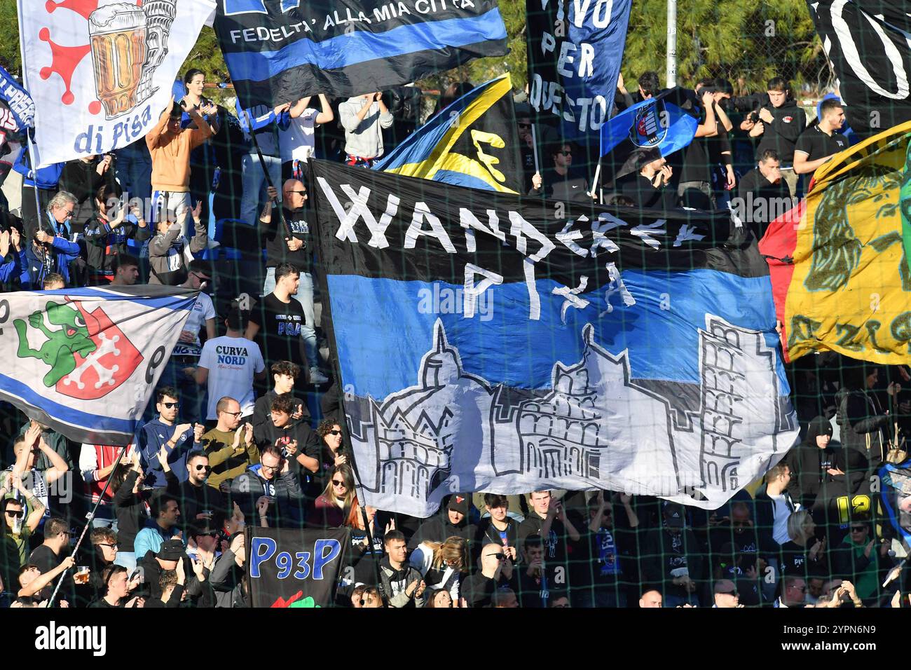 Fans Pise pendant AC Pisa vs Cosenza Calcio, match de football italien Serie B à Pise, Italie, 01 décembre 2024 Banque D'Images