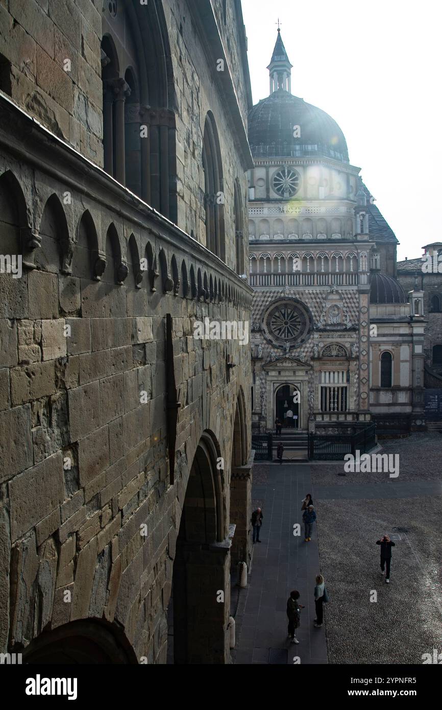 Blick auf die Cappella Colleoni im Zentrum Bergamos Banque D'Images