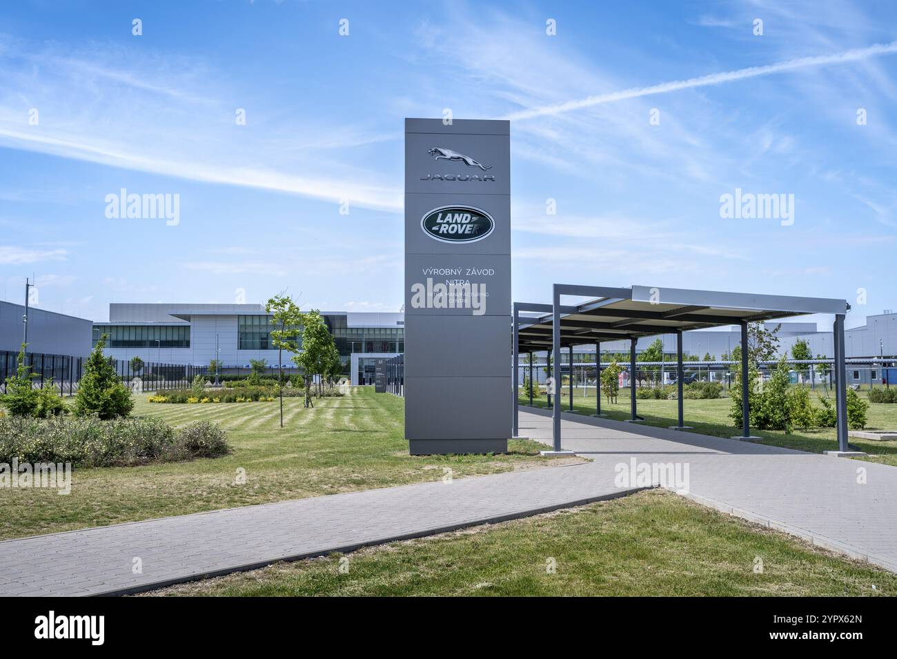 Nitra, Slovaquie, 13 mai 2024 : usine Jaguar Land Rover à Nitra. Site de production JLR. Slovaquie, Europe Banque D'Images