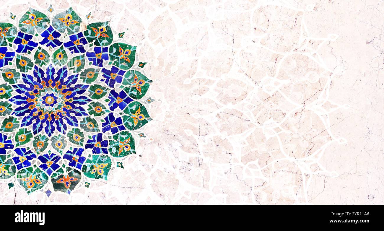 Détail de mur traditionnel persan mosaïque avec ornement géométrique et floral, Iran. Arrière-plan horizontal ou vertical avec carreaux de céramique. Maquette Banque D'Images