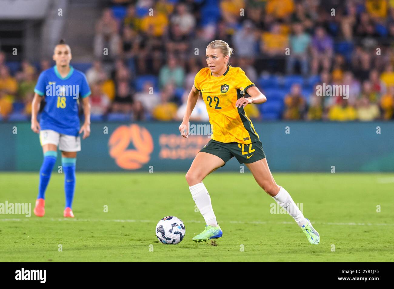 Gold Coast, Australie. 1er décembre 2024. Matildas Charlotte Grant lors d'un match amical entre l'équipe nationale féminine d'Australie de football les Matildas et le Brésil au CBUS Super Stadium / Robina Stadium le 1er décembre 2024, à Gold Coast, Australie crédit : Tim Martorana / Alamy Live News Banque D'Images