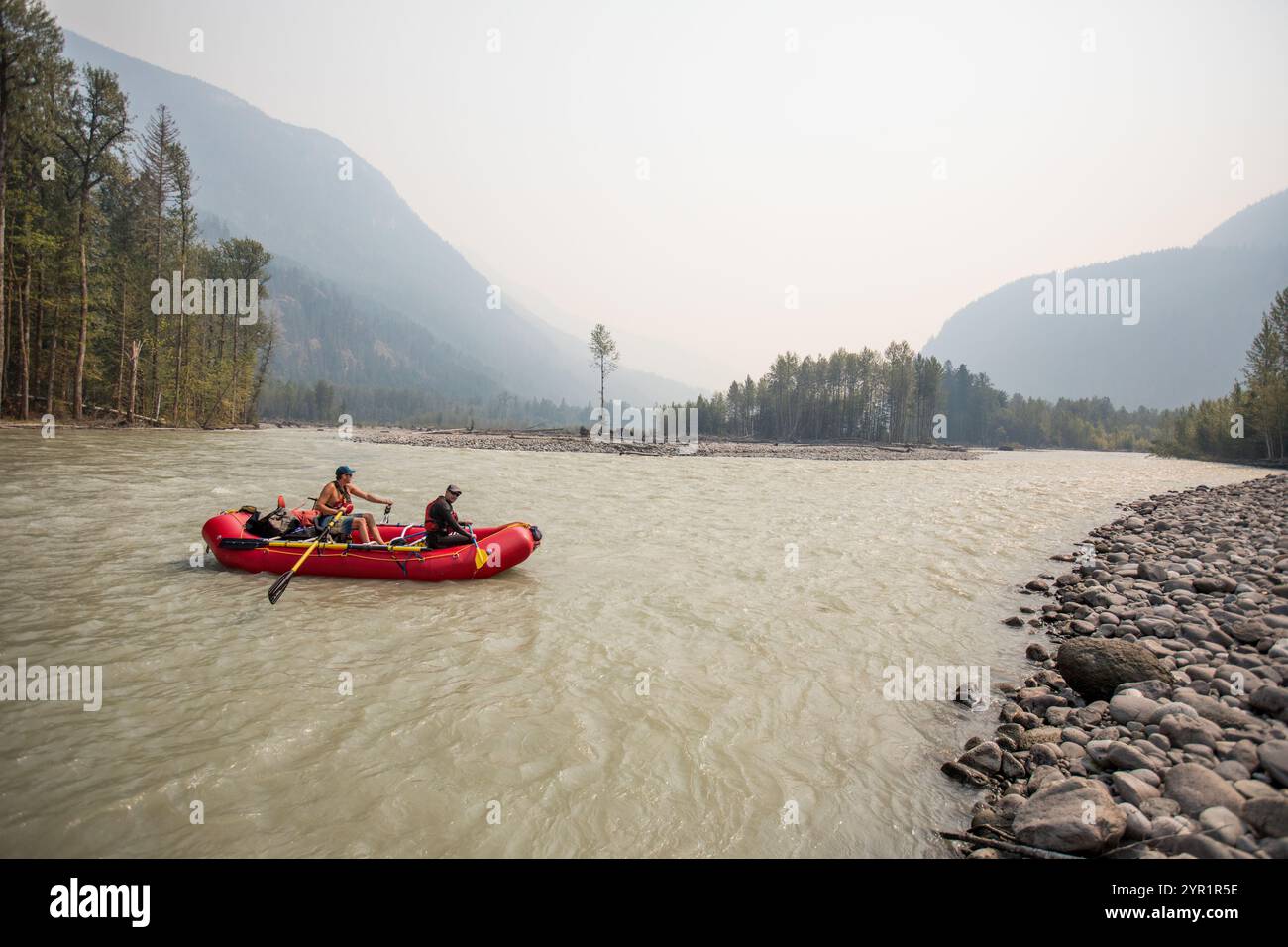 Rafting en groupe sur la rivière Squamish Banque D'Images