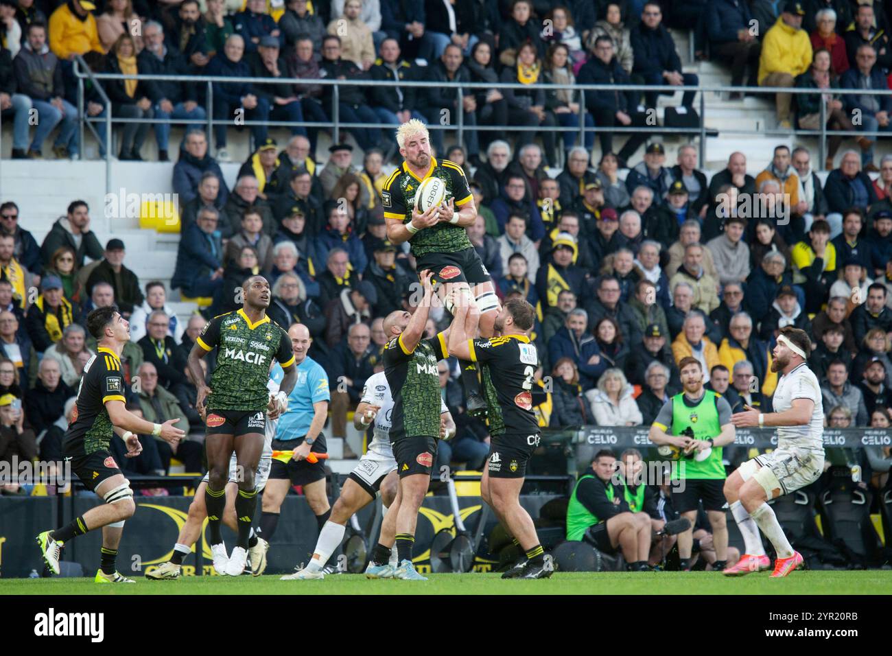 La Rochelle, France. 30 novembre 2024. Kane Douglas de la Rochelle lors du match du championnat de France Top 14 de rugby à xv opposant le stade Rochelais au RC vannes le 30 novembre 2024 au stade Marcel Deflandre de la Rochelle, France - photo Damien Kilani/DK Prod/DPPI crédit : DPPI Media/Alamy Live News Banque D'Images La Rochelle, France. 30 novembre 2024. Kane Douglas de la Rochelle lors du match du championnat de France Top 14 de rugby à xv opposant le stade Rochelais au RC vannes le 30 novembre 2024 au stade Marcel Deflandre de la Rochelle, France - photo Damien Kilani/DK Prod/DPPI crédit : DPPI Media/Alamy Live News Banque D'Images