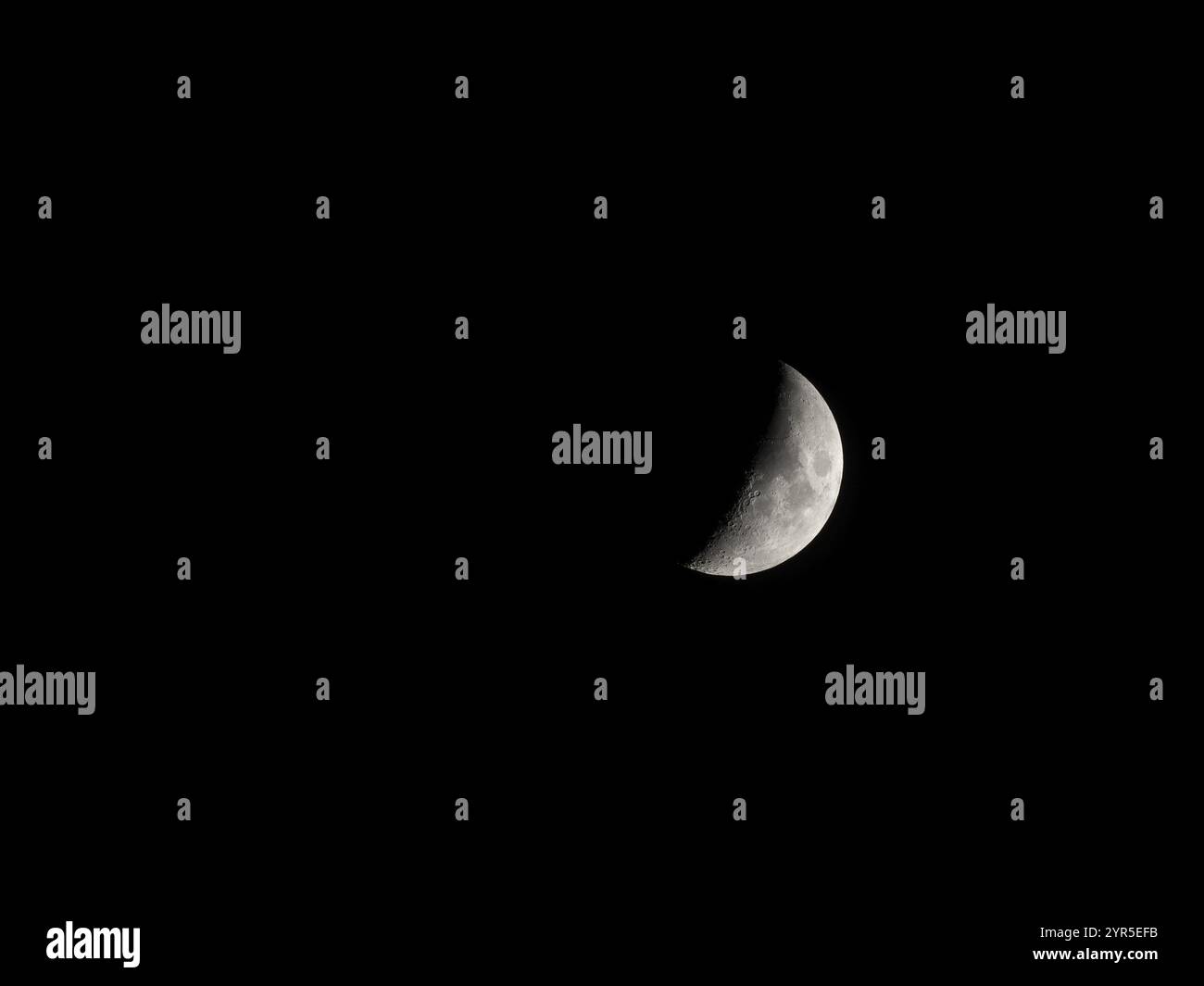 Lune en phase de croissant, la nuit, haute-Franconie, Allemagne, Europe Banque D'Images