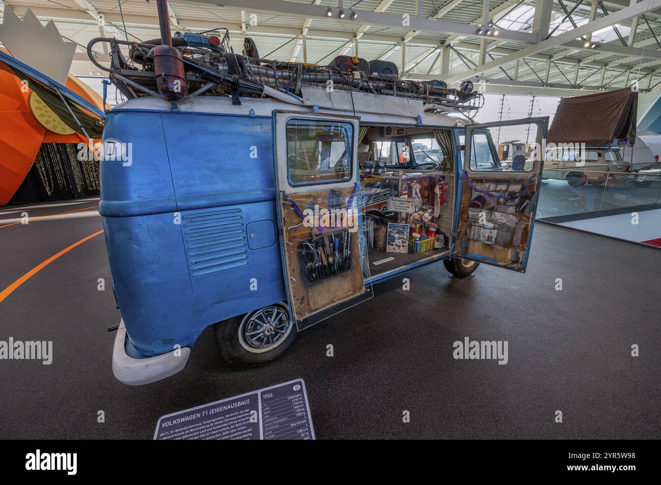 VOLKSWAGEN T1 Bulli de 1956, auto-construction, vue intérieure, Musée Erwin Hymer, caravane, lac de Bad Forest, haute Souabe, Bade-Wuertemberg, Germa Banque D'Images