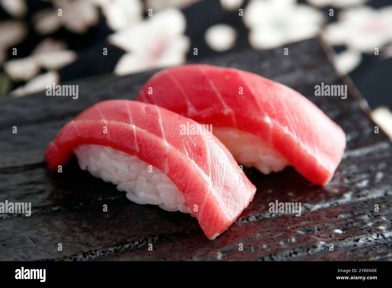 Image de thon nigirizushi Banque D'Images