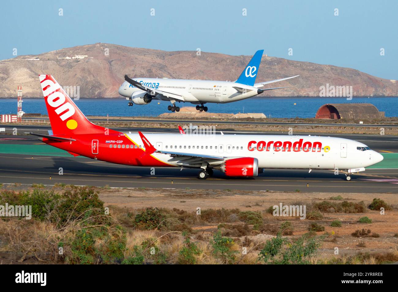 Boeing 737 de la compagnie aérienne Corendon Dutch Airlines à l'aéroport de Gran Canaria. Banque D'Images