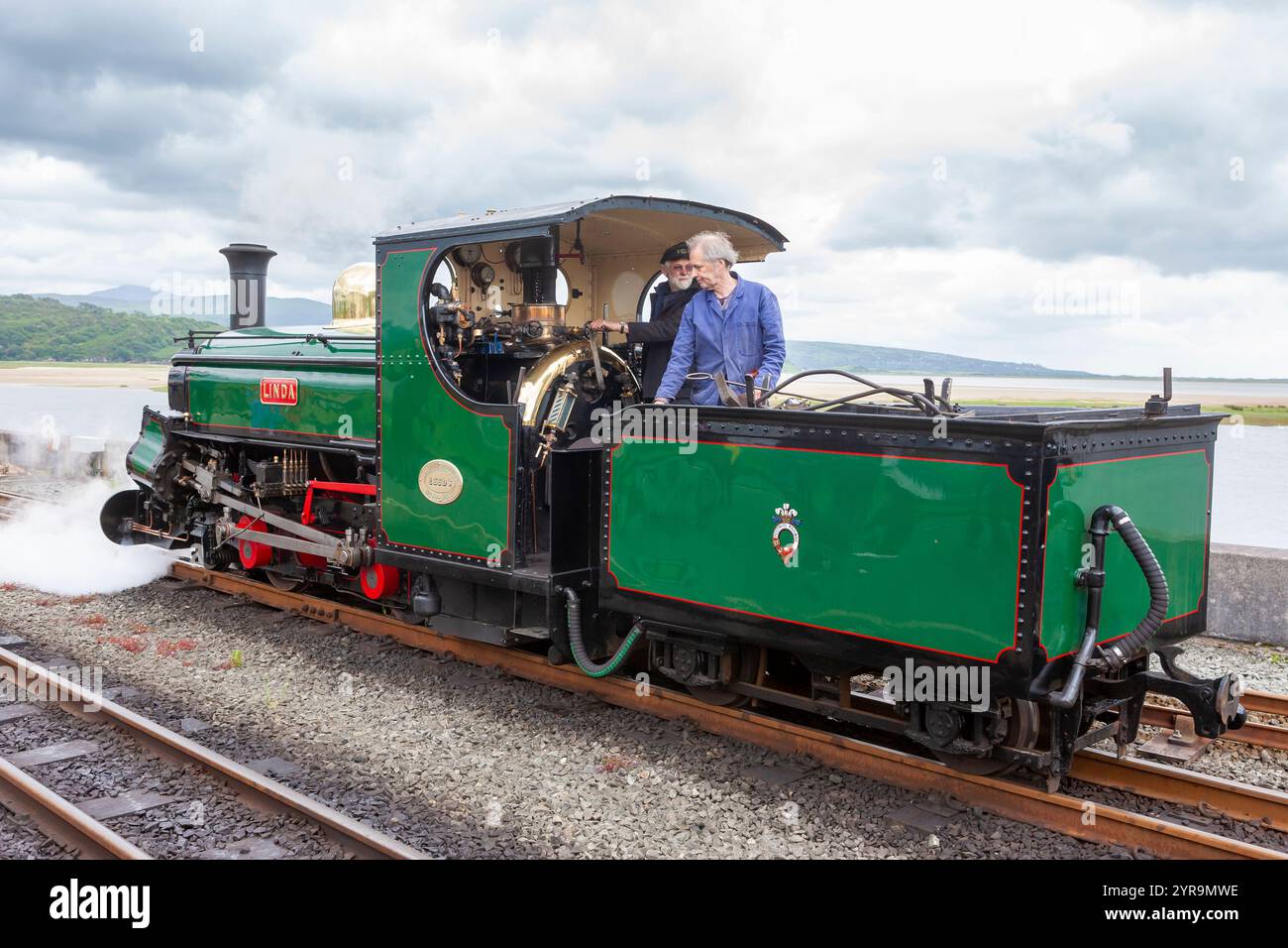 Hunslet 2-4-0 Linda, construit à l'origine pour le Penrhyn Quarry Railway en 1893, à vapeur à Porthmadog Station sur le Festiniog Railway, Gwynedd, pays de Galles Banque D'Images
