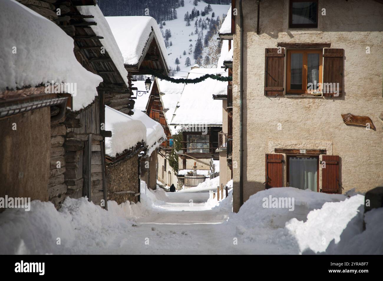 Saint-Véran (sud-est de la France) : la plus haute commune d’Europe, village a obtenu le label « plus beaux villages de France » (la plus belle villa Banque D'Images