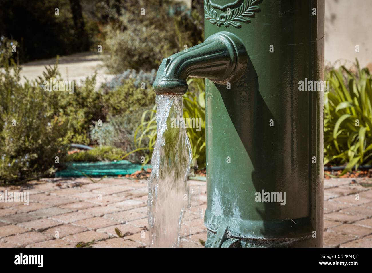 Pompe à eau dans le parc *** légende locale *** Banque D'Images