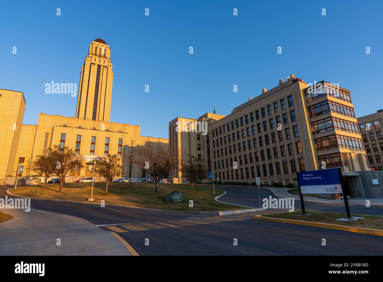 Montréal, Québec, Canada - août 31 2021 : vue du campus principal de l'Université de Montréal. Banque D'Images