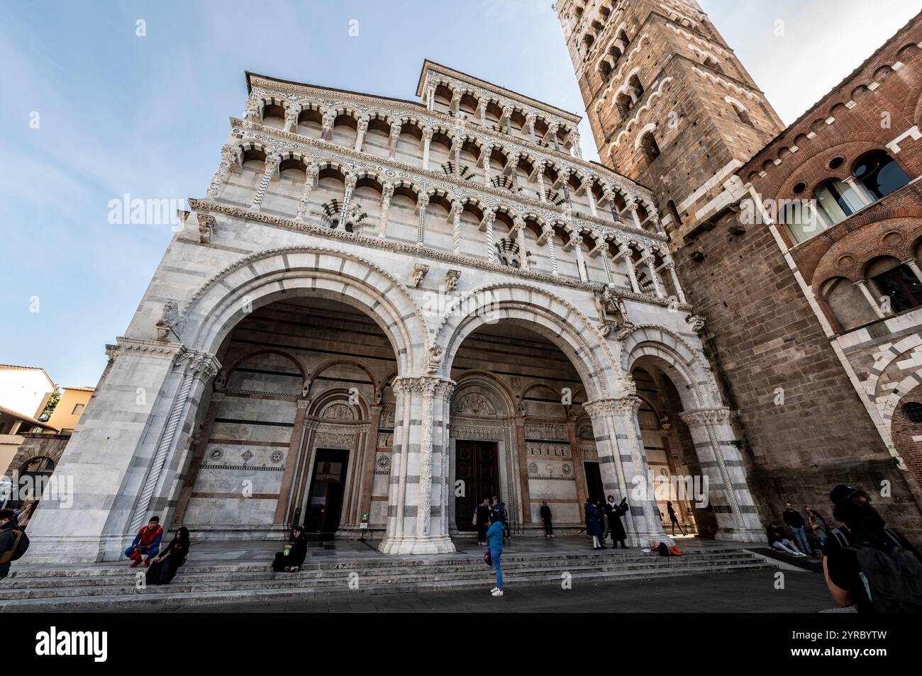 Cathédrale catholique Duomo di San Martino Banque D'Images