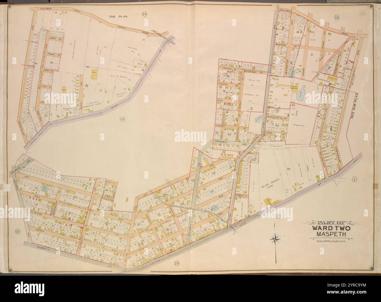 Queens, vol. 2, double page plate No. 20 ; part of Ward Two Maspeth ; [Map Bounded by Maurice Ave., Jay Ave., Nielson préparés, Buerman PL., Hull Ave., prospect Ave., Linden préparées, Elm préparées, Fulton préparées ; y compris Franklin préparées, Fisk Ave., Calamus Road, Jefferson Ave., Grand préparé, Maspeth Ave., Astoria Ave.] ; Sub Plan ; [Map Bounded by Calamus Road, Grand réunis, Jefferson Ave., Kolyer Ave., Lark y compris Finch, Robin préparés, Thrush préparés, Wren fabriqués, Backs Ave.] 1903 Banque D'Images