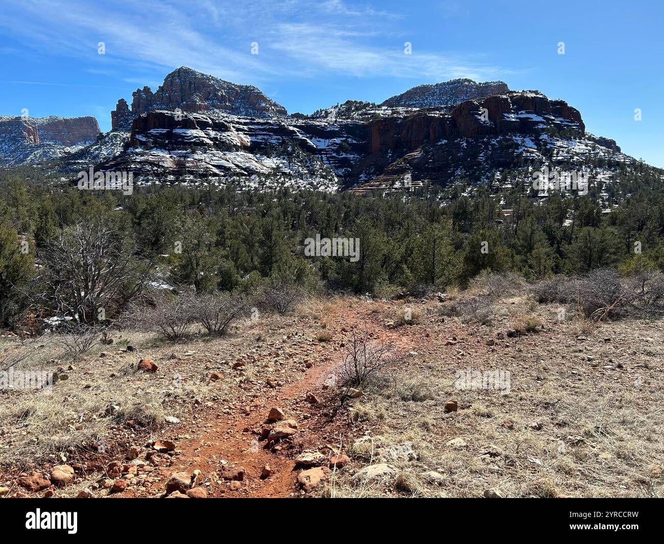 Sedona avec de la neige en hiver. - Image de stock capturée avec un smartphone