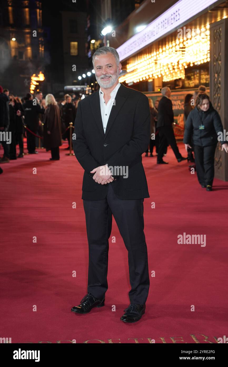 Stephen Gallagher arrive pour la première mondiale de The Lord of the Rings : The War of the Rohirrim à l'Odeon luxe à Leicester Square, Londres. Date de la photo : mardi 3 décembre 2024. Banque D'Images