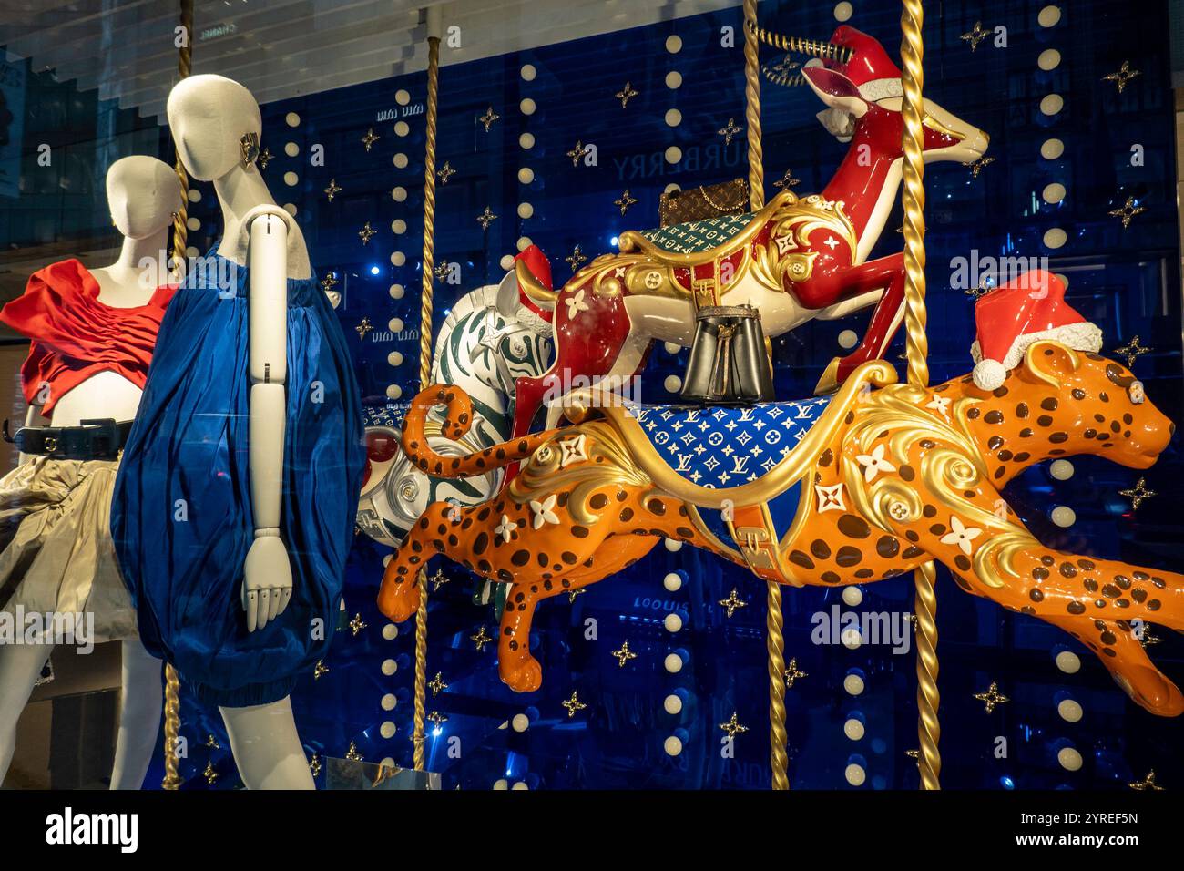 Le magasin temporaire Louis Vuitton a déménagé au 6 E. 57th équipé, 2024, New York City, USA Banque D'Images