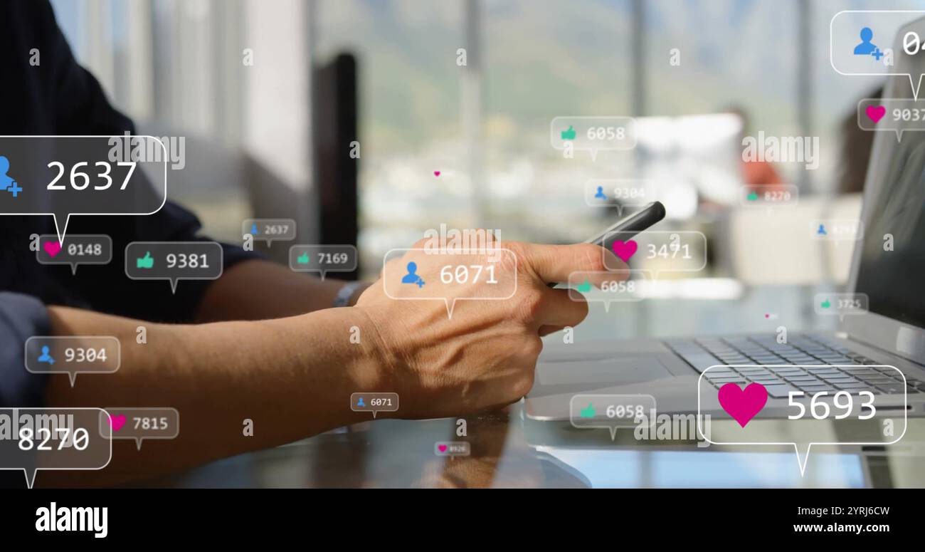 Image d'icônes de médias sociaux avec des numéros sur homme d'affaires caucasien à l'aide d'un smartphone Banque D'Images