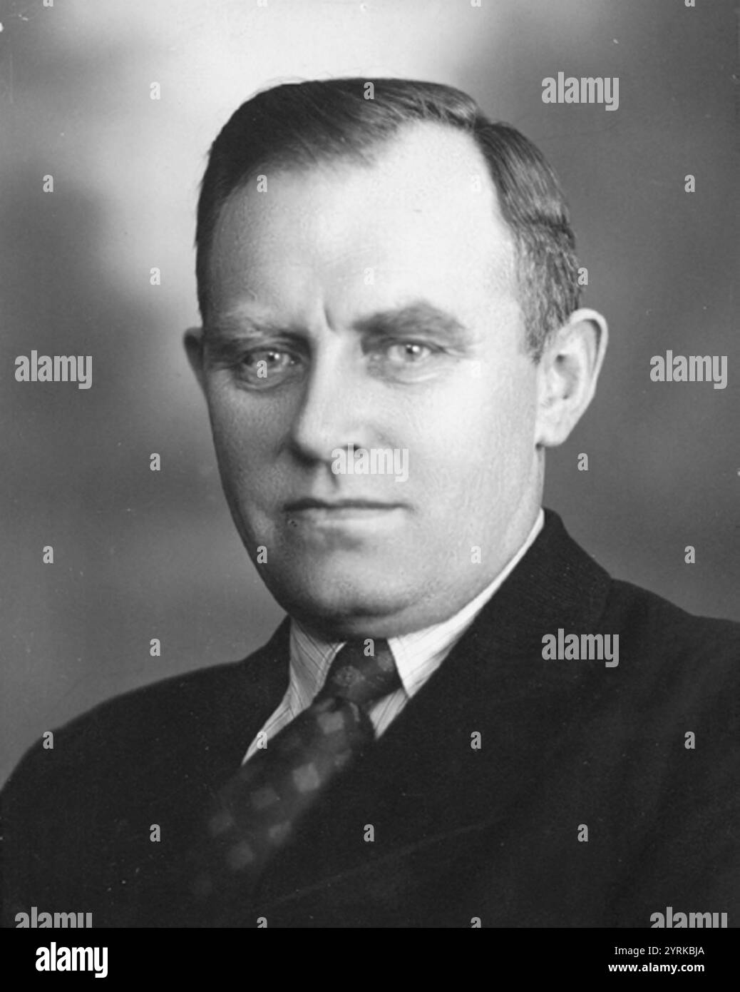 Steingrimur Steinþorsson (1893 - 1966) était un politicien islandais. Il a servi comme orateur de l'Althing de 1949 à 1950. Il a été Premier ministre de l'Islande du 14 mars 1950 au 11 septembre 1953. Il a été membre du triumvirat intérimaire (chef d'État par intérim) du 26 janvier au 31 juillet 1952, et a été membre du Parti progressiste, mais jamais son président. Banque D'Images