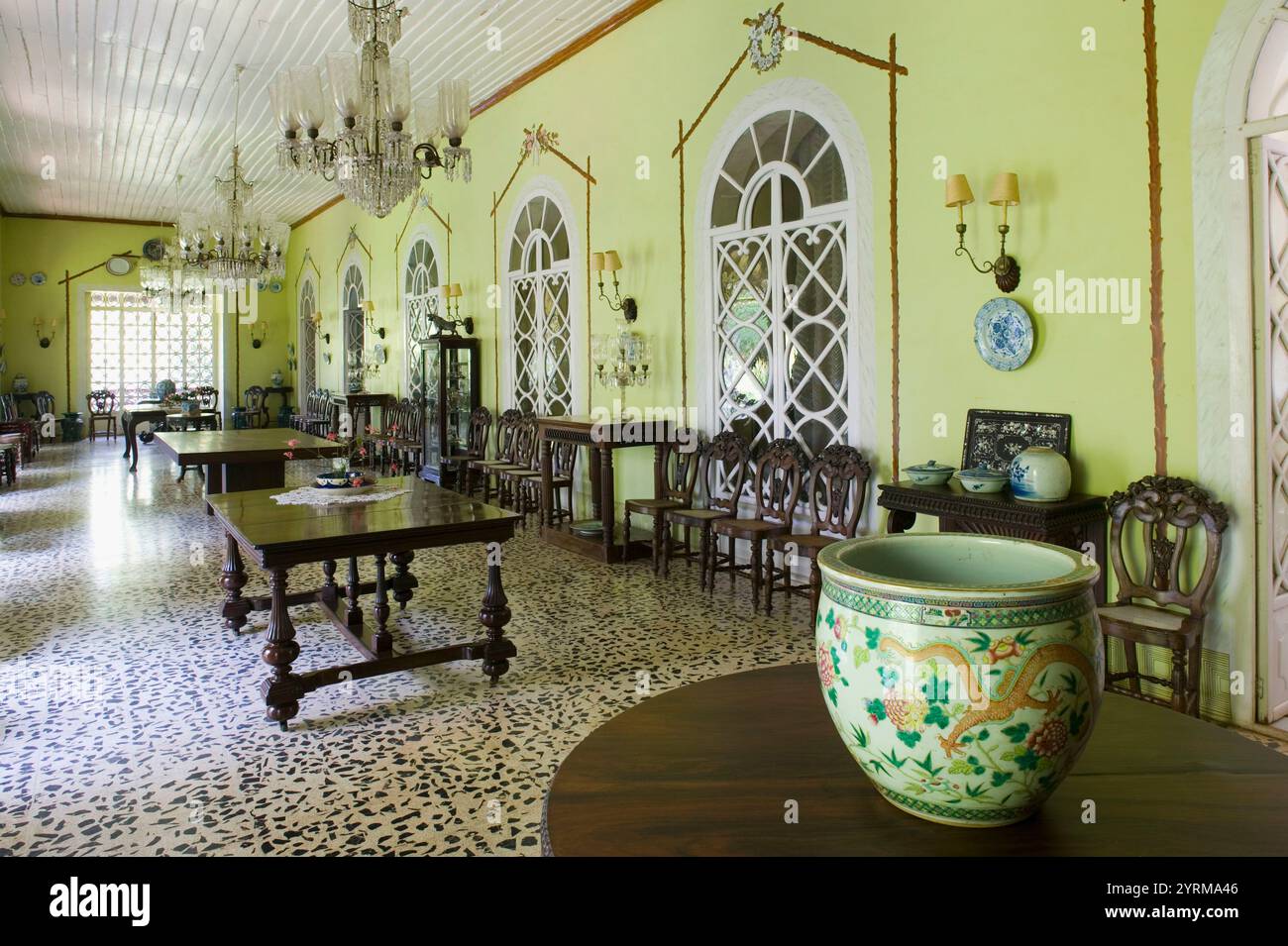 Salle à manger de Braganca House 17ème siècle Goan trader s manoir, Chandor. Goa, Inde (2004) Banque D'Images