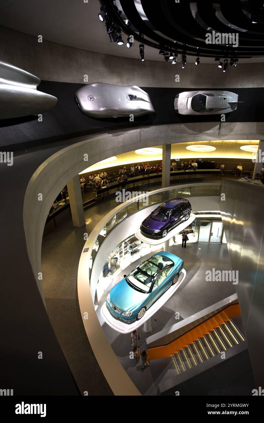 Fascination of Technology Show Cars, Musée Mercedes Benz, Stuttgart, Bade-Wurtemberg, Allemagne Banque D'Images