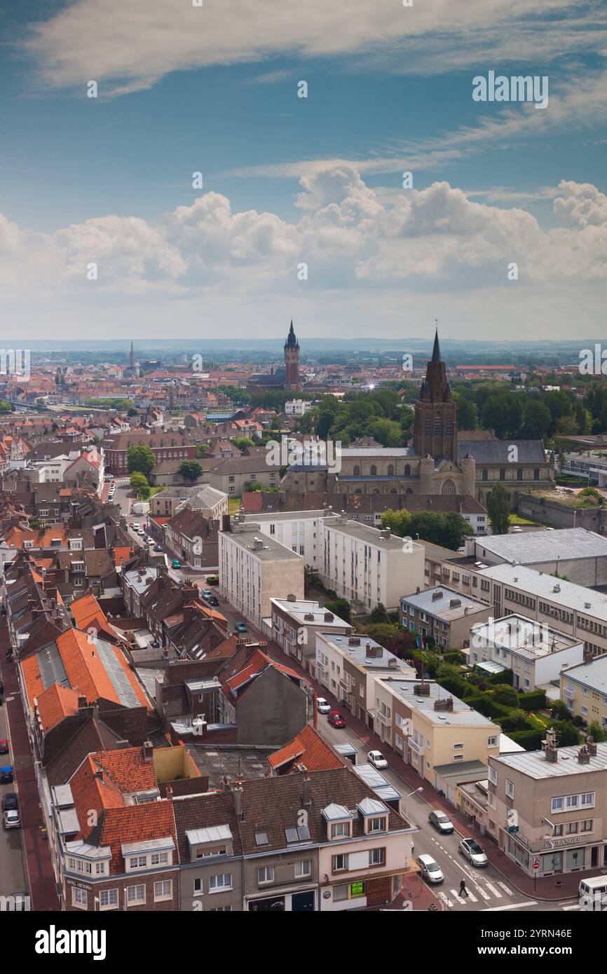 France, Nord-Pas de Calais, Pas de Calais, Calais, augmentation de la vue sur la ville du phare Banque D'Images