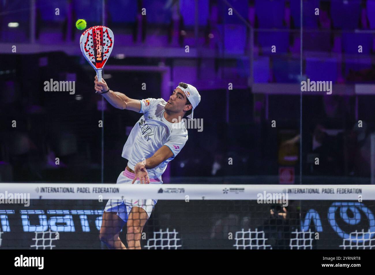 Milan, Italie. 04th Dec, 2024. Juan Lebron (ESP) vu en action lors du match Milan Premiere Padel P1 entre Martin Di Nenno (ARG)/Juan Lebron (ESP) vs Daniel Santigosa Sastre (ESP)/Miguel Lamperti (ARG) (absent) à Allianz Cloud Arena. Score final : Martin Di Nenno (ARG)/Juan Lebron (ESP) 6 - 4 : 6 - 1 Daniel Santigosa Sastre (ESP)/Miguel Lamperti (ARG). Crédit : SOPA images Limited/Alamy Live News Banque D'Images