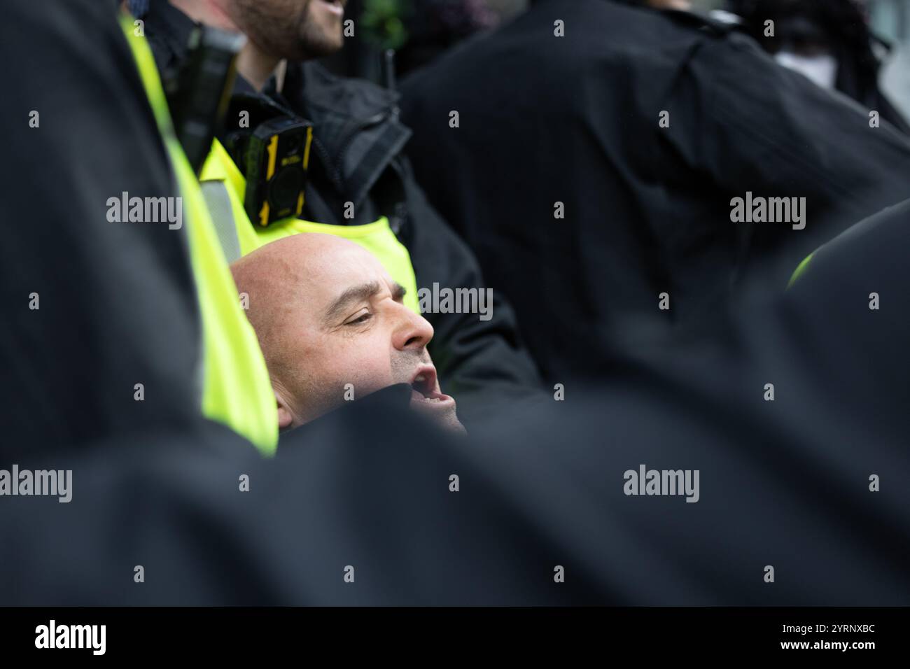 Manifestation contre la rébellion d'extinction à A&O Shearman, Londres, 04/12/24 Banque D'Images