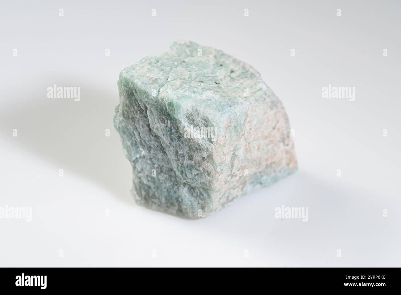 Pierre naturelle Amazonite Gemstone affichant sa coloration et sa texture uniques. Banque D'Images
