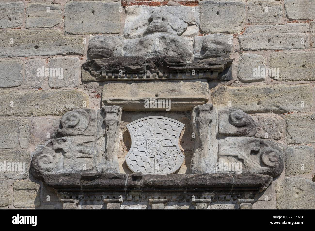 Armoiries au-dessus de l'entrée des ruines du château de Hiltpoltstein, vers 1220, Maria-Dorothea-Strasse 5, 7, Hiltpoltstein, moyenne Franconie, BNyer Banque D'Images