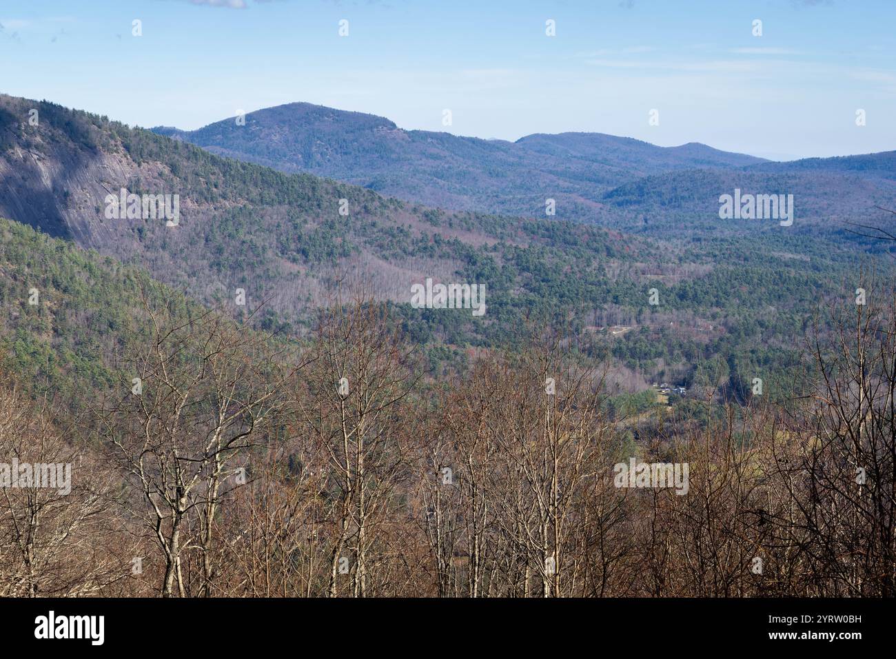 Une vue imprenable sur les Appalaches au-delà de Sunrise Rock. Highlands Cashiers Land Trust, Caroline du Nord Banque D'Images