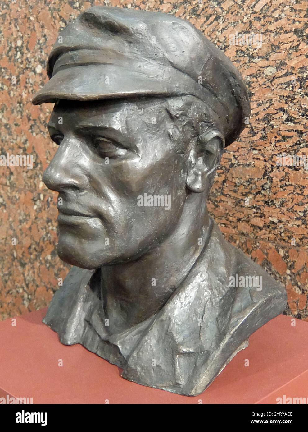 Buste de sculpture en bronze d'un ouvrier de Leningrad par ???????? V ; 1984 ???tral Musée de la Grande Guerre patriotique, Moscou, Russie Banque D'Images