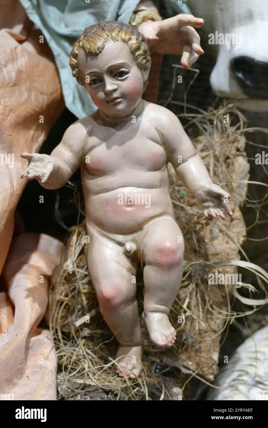 Scène de nativité baroque ornée, plâtre et bois peint, Rome Italie. 1680 Banque D'Images