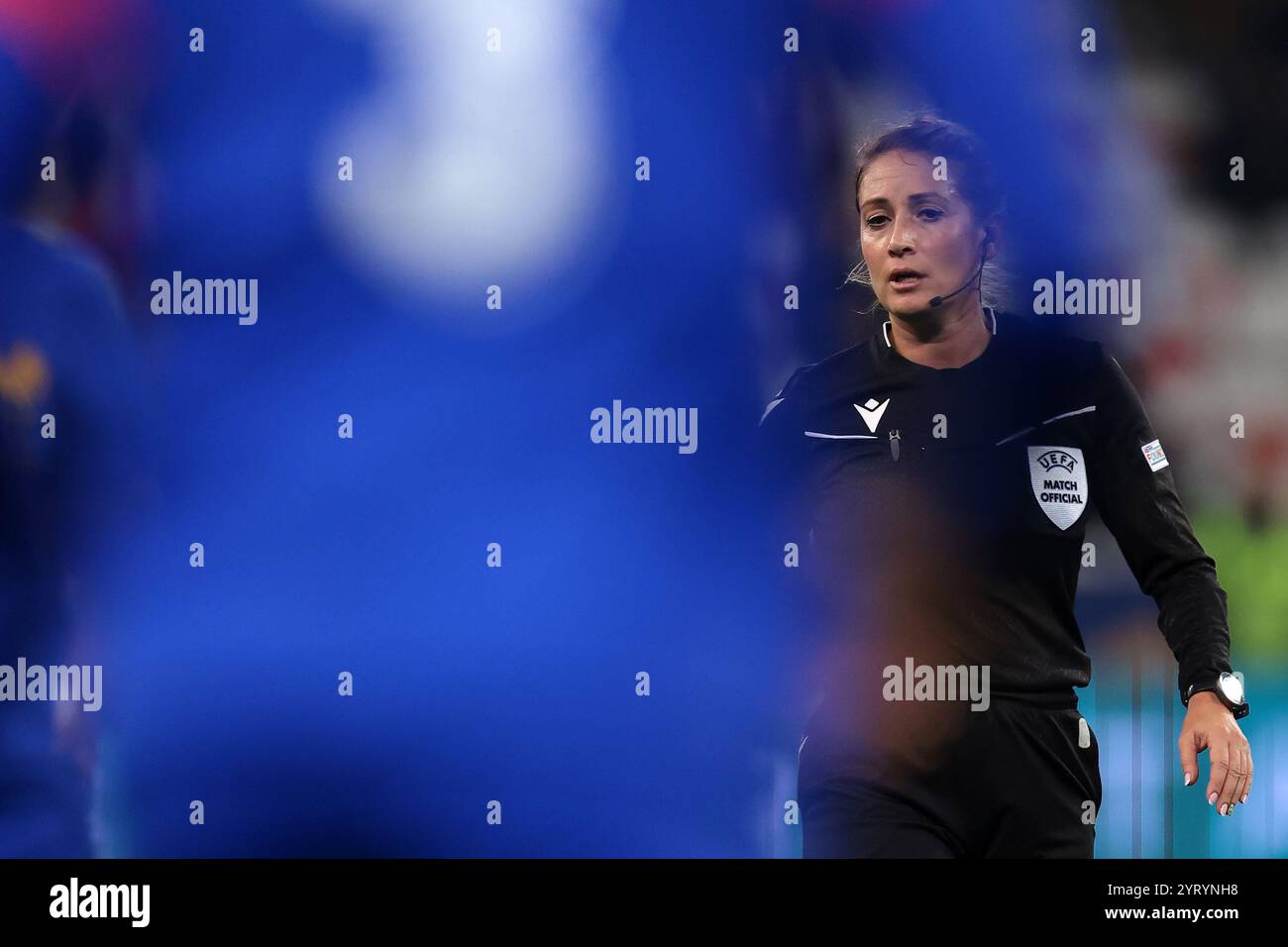 Nice, France. 3 décembre 2024. L'arbitre Ionela Alina Pesu de Roumanie lors du match amical international au stade Allianz Riviera, Nice. Le crédit photo devrait se lire : Jonathan Moscrop/Sportimage crédit : Sportimage Ltd/Alamy Live News Banque D'Images