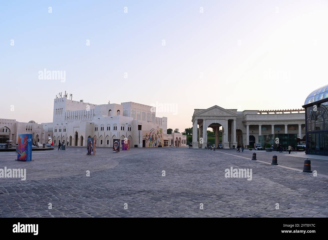 Katara Cultural Village, un complexe culturel et commercial à Doha, Qatar, situé sur la côte est entre West Bay et The Pearl. Banque D'Images