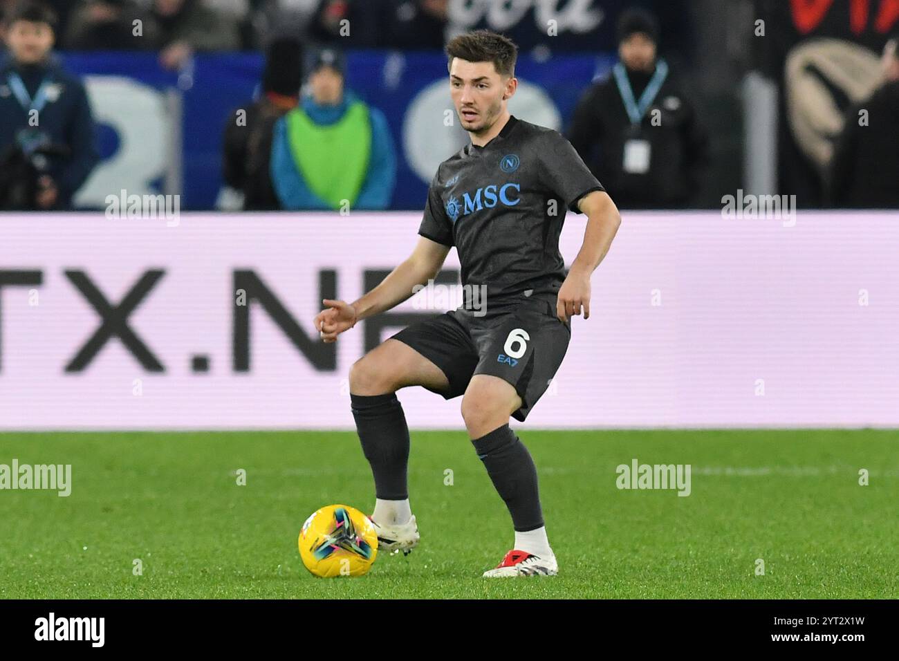 Rome, Latium. 05th Dec, 2024. Billy Gilmour de la SSC Napoli lors de la manche de coupe d'Italie du 16 match Lazio-Napoli au stade olympique, Italie, le 05 décembre 2024. Crédit : massimo insabato/Alamy Live News Banque D'Images Rome, Latium. 05th Dec, 2024. Billy Gilmour de la SSC Napoli lors de la manche de coupe d'Italie du 16 match Lazio-Napoli au stade olympique, Italie, le 05 décembre 2024. Crédit : massimo insabato/Alamy Live News Banque D'Images