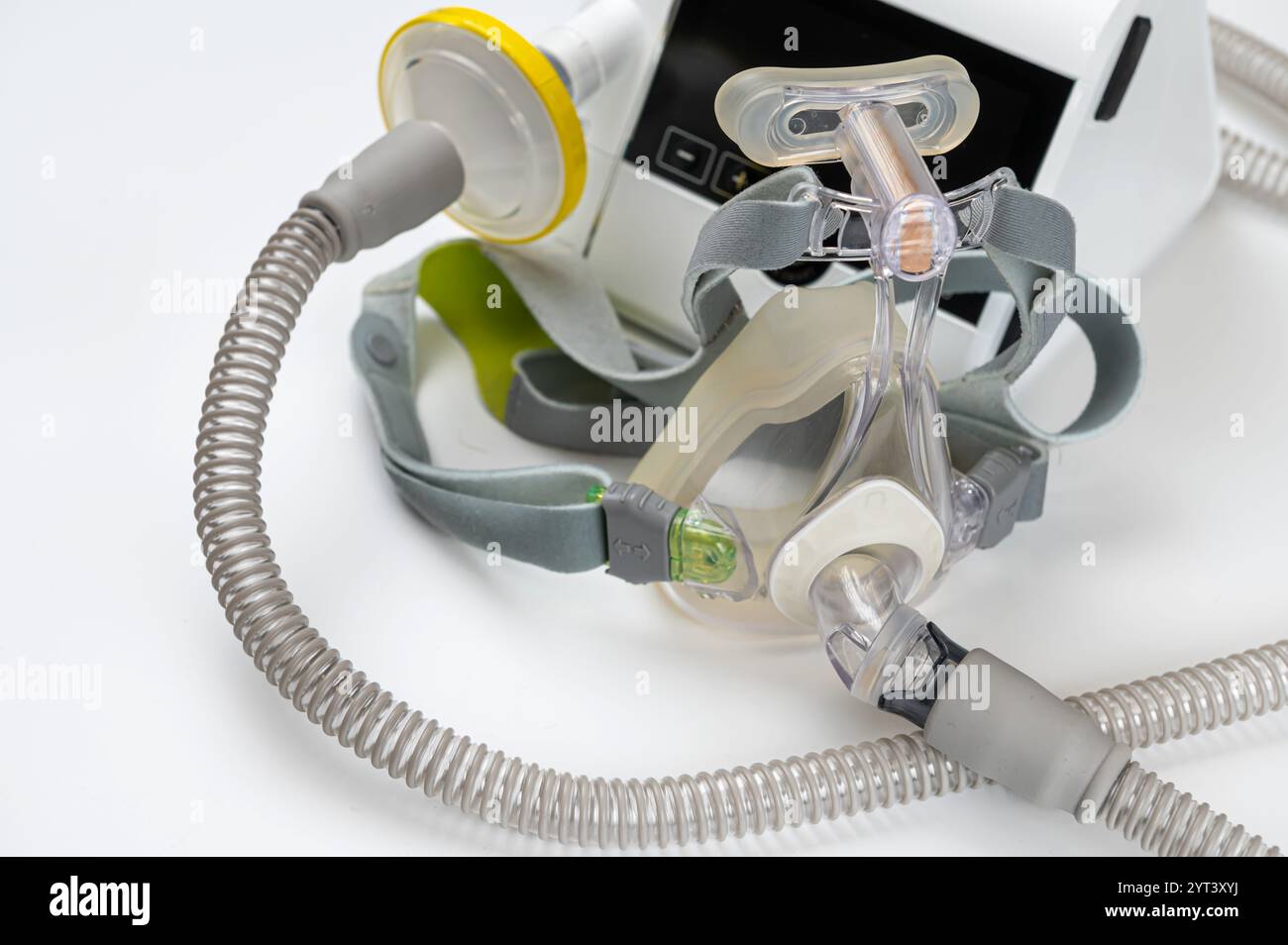 Appareil CPAP avec masque et flexible, pour les personnes souffrant d'apnée du sommeil, insuffisance respiratoire, ou trouble respiratoire Banque D'Images