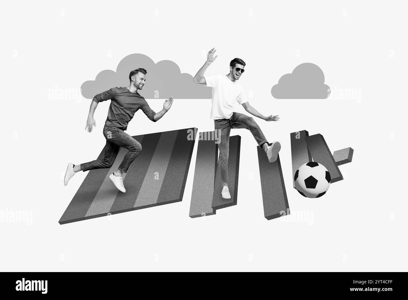 Image de collage créative de deux gars sportifs excités, noir blanc gamma course kick football isolé sur fond peint Banque D'Images