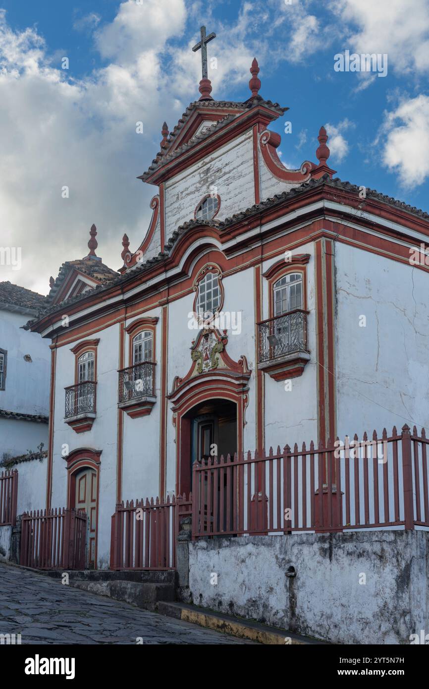 Photo de l'Igreja Nossa Senhora do Carmo diamantina, Diamantina, Minas Gerais, Brésil. Prise le 28 avril 2024/ Banque D'Images