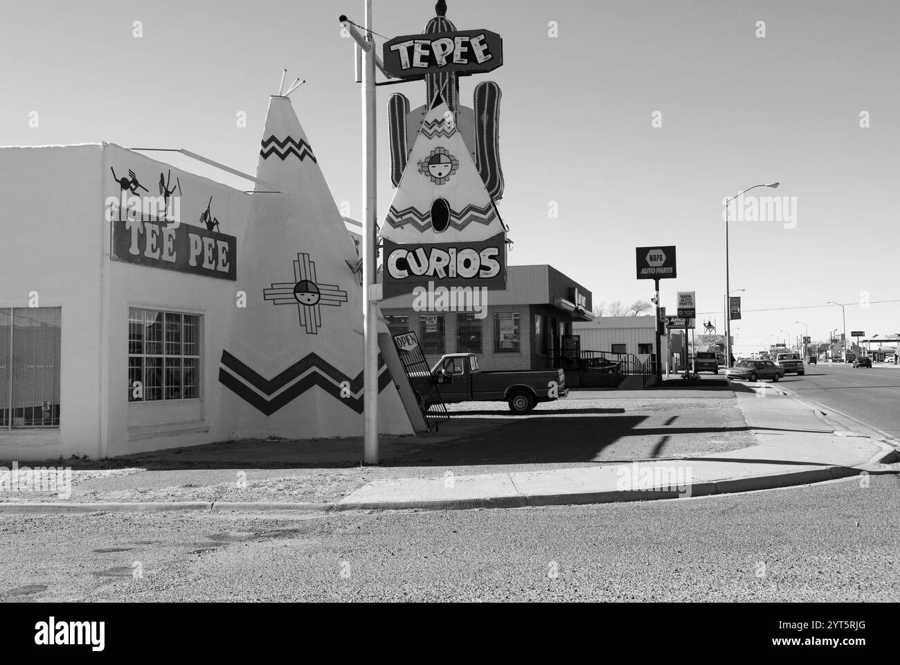 Magasin Tipee Curios à Tucumcari, Nouveau-Mexique, États-Unis, une attraction nostalgique en bord de route sur l'historique route 66. Banque D'Images