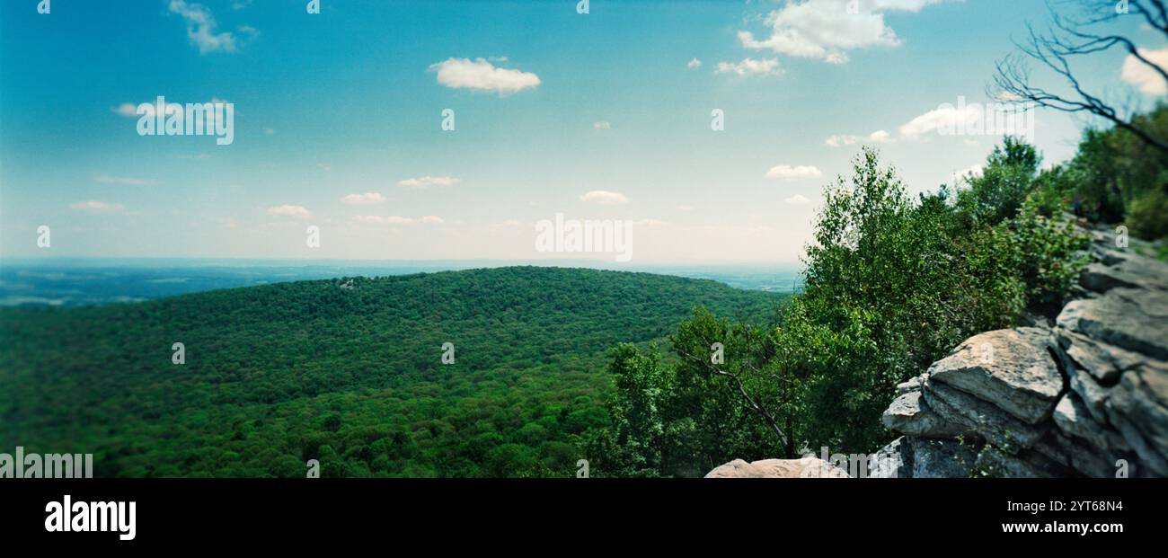 Vue panoramique depuis le Pinnacle of the Appalachian Trail, Blue Mountain, Appalachian Mountains, Pennsylvanie, États-Unis Banque D'Images