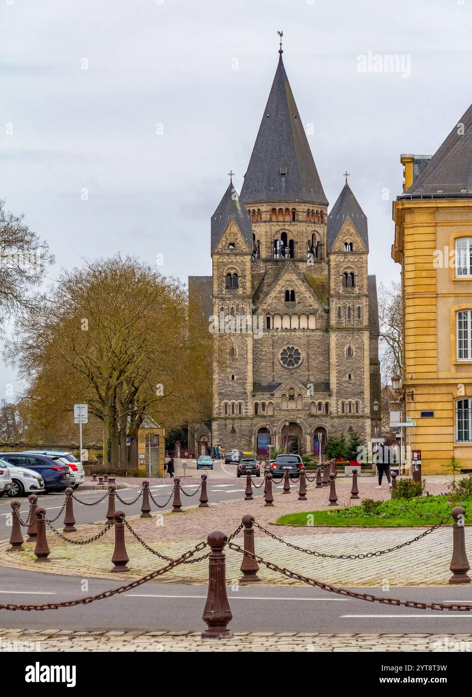 Paysage autour du Temple neuf, église protestante de Metz située en France Banque D'Images