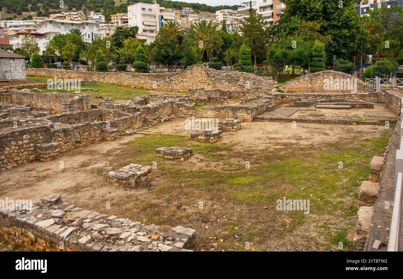 Le complexe synagogue-basilique au centre de Sarande, au sud de l'Albanie. Datant du IVe-vie siècles, elle était la 1ère basilique, puis synagogue Banque D'Images