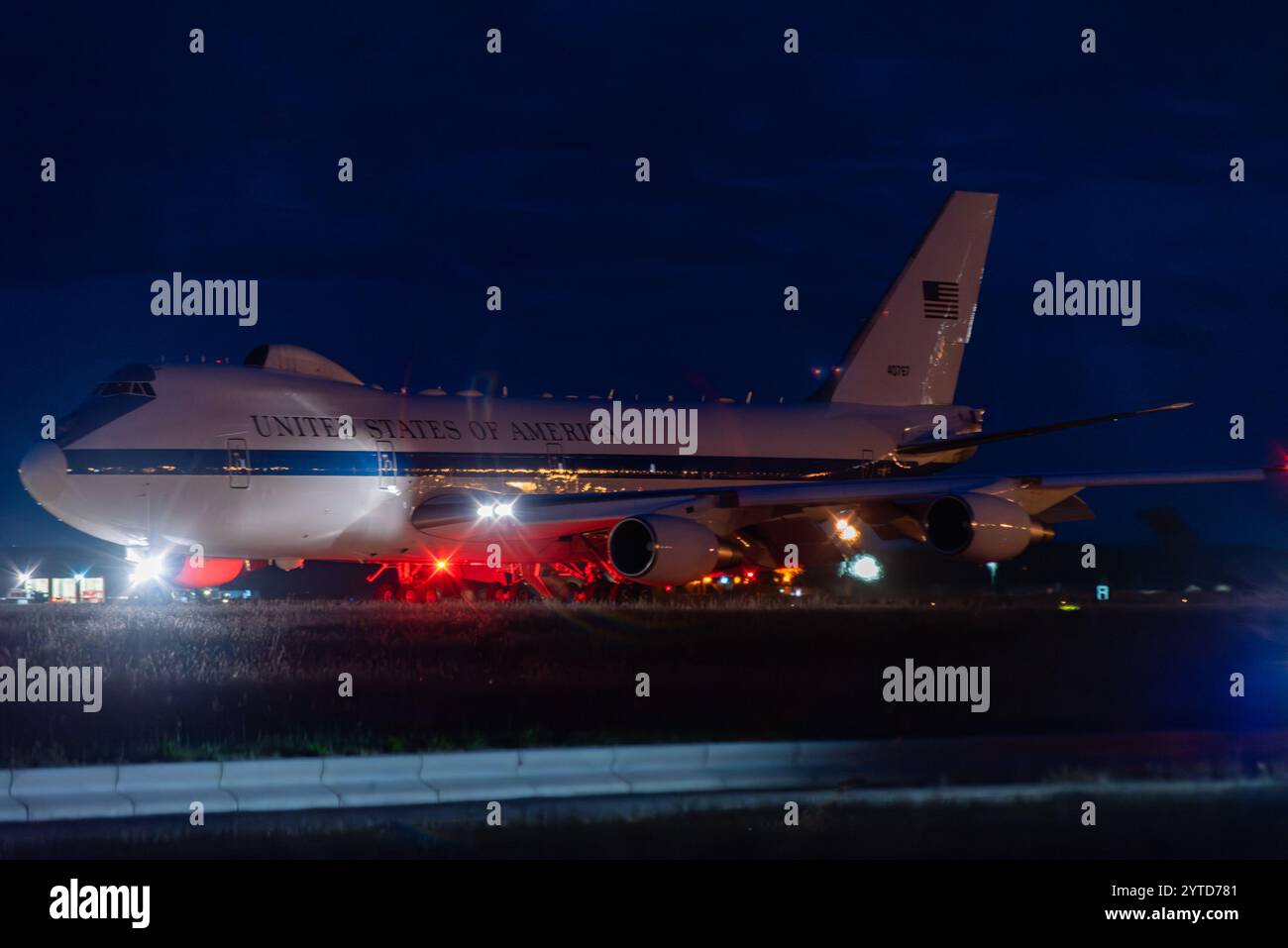Le Boeing E-4B Advanced Airborne Command Post (AACP) de l'USAF, à Nightwatch, suit le président américain lors de visites internationales en tant que poste de commandement dans les situations d'urgence Banque D'Images