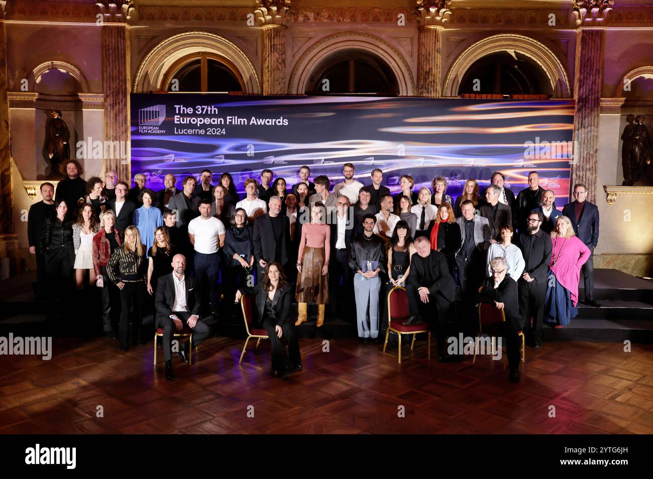 Nominierte und Mitglieder der Europäischen film Akademie BEI der Mayor s Night im Rahmen des 37. Europäischen Filmpreises 2024 im Hotel Schweizerhof Luzern. Lucerne, 06.12.2024 *** nominés et membres de l'Académie européenne du film à la soirée des maires dans le cadre des European film Awards 2024 37 à l'Hôtel Schweizerhof Lucerne Lucerne, 06 12 2024 Foto:xS.xGabschx/xFuturexImagex maires night 4208 Banque D'Images