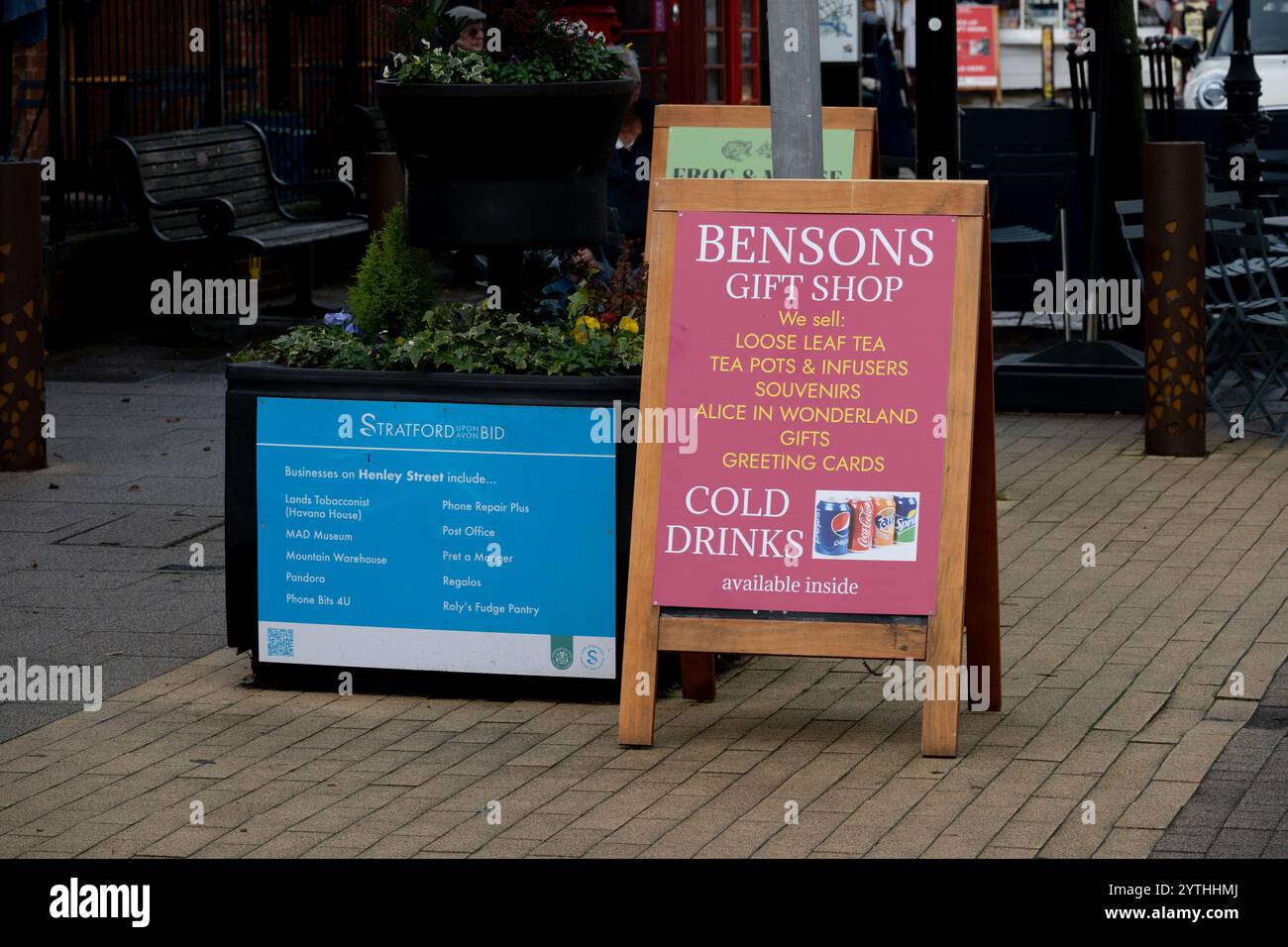 Panneaux de signalisation, Stratford-upon-Avon, Warwickshire, Angleterre, Royaume-Uni Banque D'Images