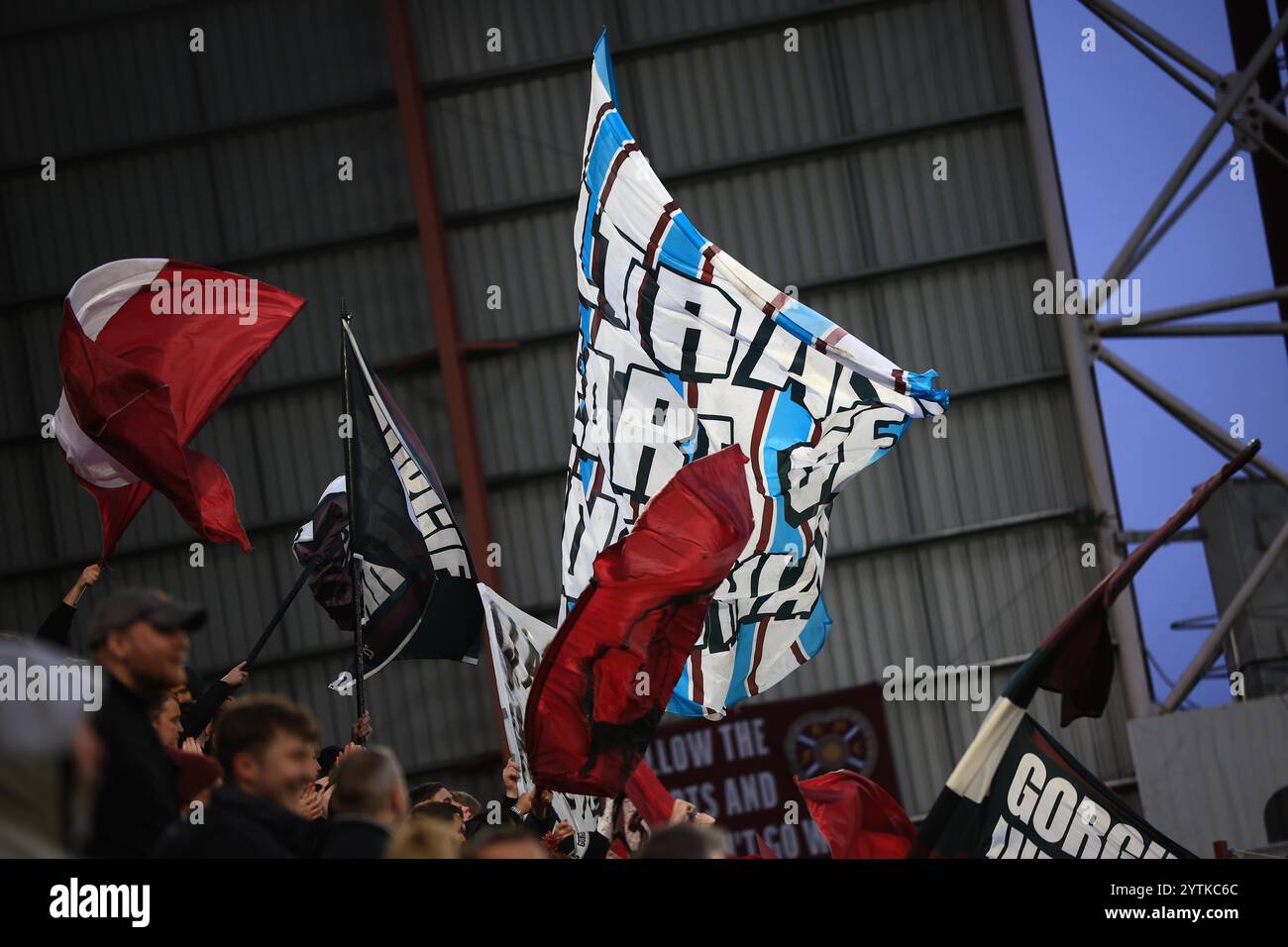 7 décembre 2024 ; Tynecastle Park, Édimbourg, Écosse : Scottish Premiership Football, Heart of Midlothian versus Dundee ; Hearts fans Banque D'Images