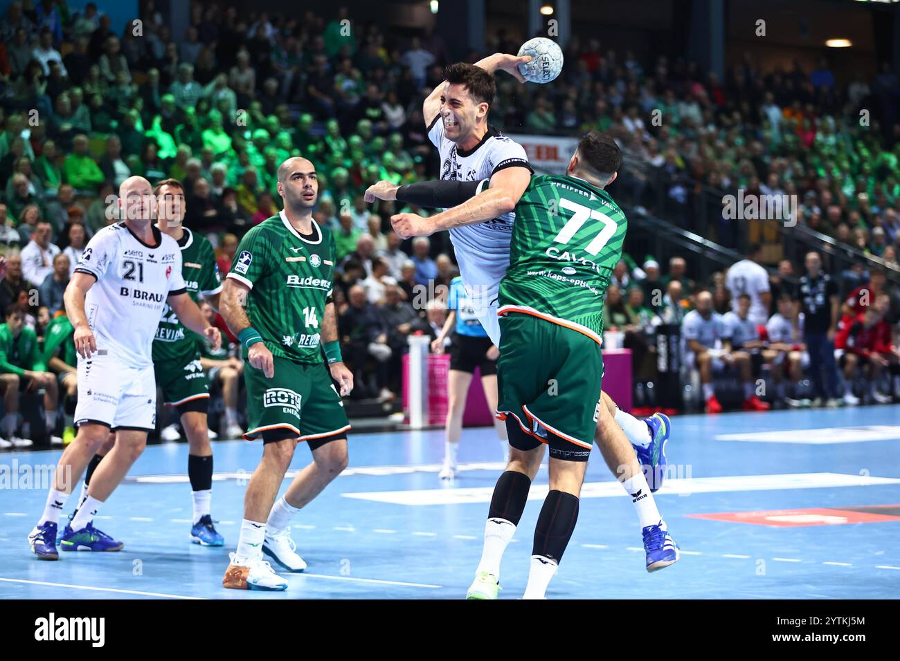 Torwurf von Alexandre Cavalcanti (Melsungen) HSG Wetzlar vs MT Melsungen, Handball, 1. Bundesliga, 07.12.2024 Foto : Rene Weiss/Eibner Banque D'Images