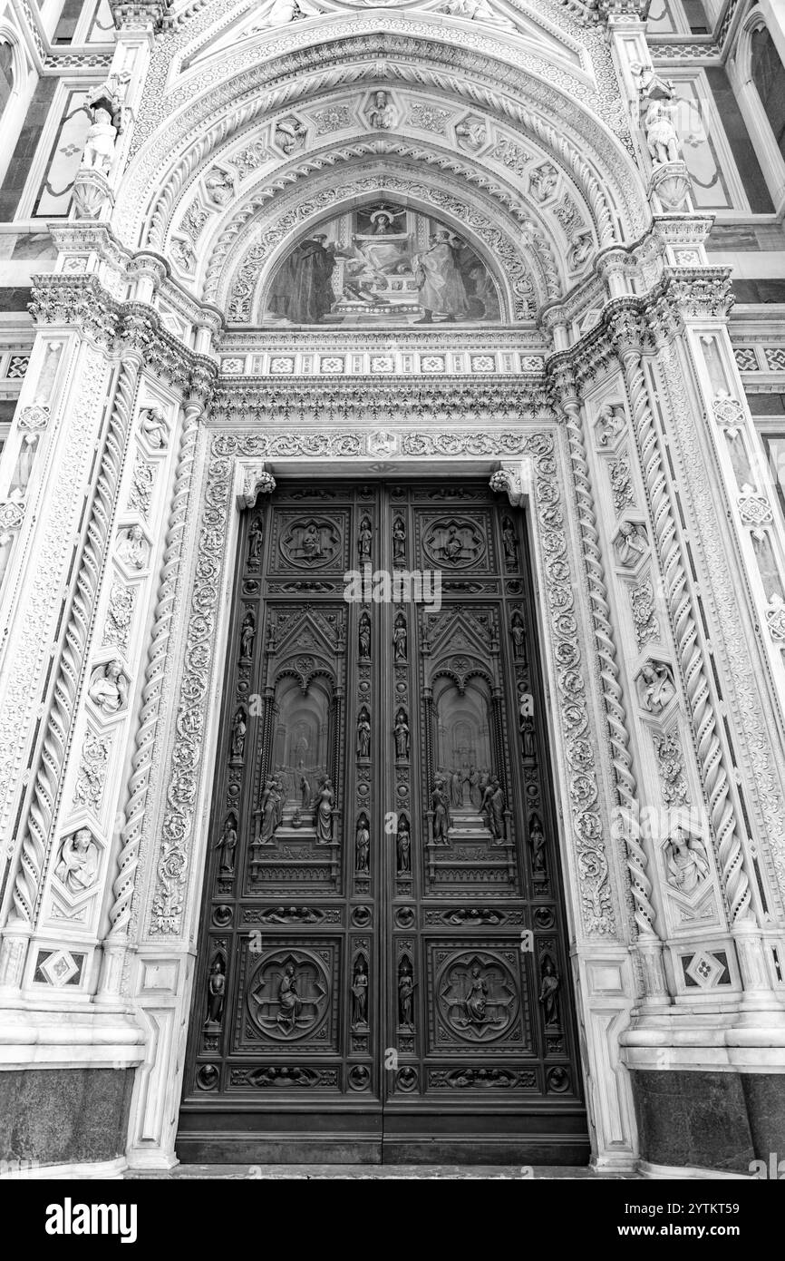 Florence, Italie - 5 avril 2022 : Cathédrale de Florence, Cattedrale di Santa Maria del Fiore est la cathédrale de Florence, Italie. Le bâtiment était complet Banque D'Images